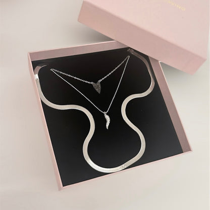 BLACK HEART NECKLACE SET