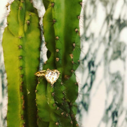 anello cuore di cristallo dorato