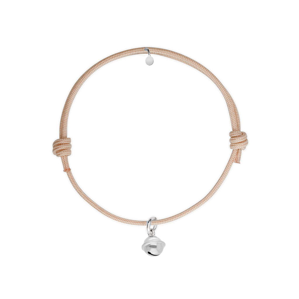 bracciale con cordino beige con ciondolo a forma di campanella argento