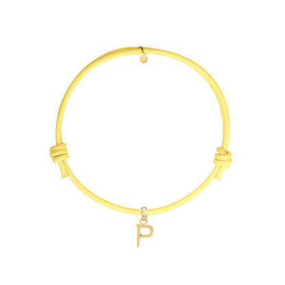 bracciale con cordino giallo e ciondolo a forma di lettera dorata in argento 925 personalizzabile