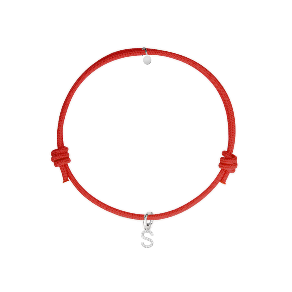 bracciale in cotone rosso con ciondolo iniziale zirconi