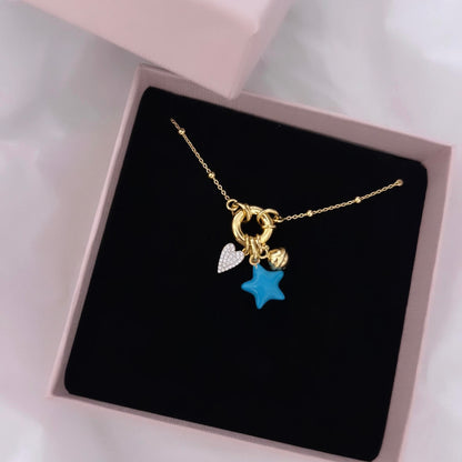 collana salvagente con ciondolo stella smaltata azzurra, campanella piccola e cuore pavé di zirconi