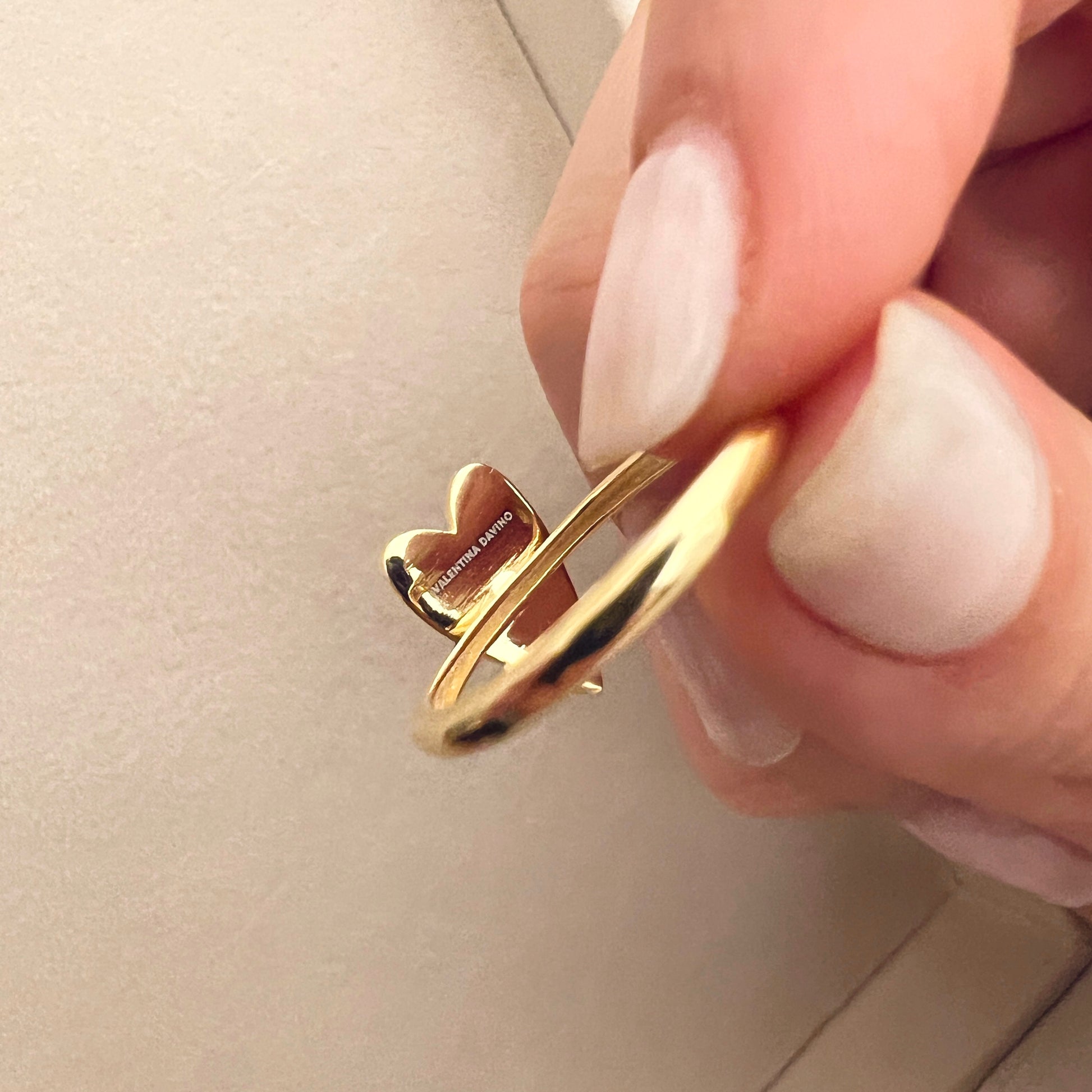 anello regolabile in argento 925 placcato oro con cuore pavé