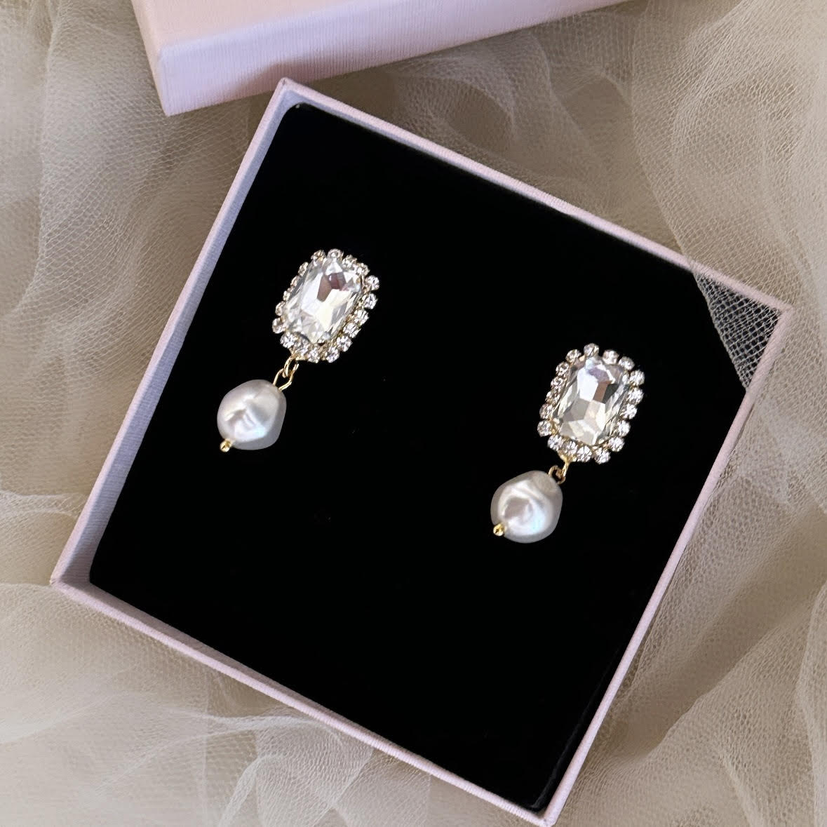 orecchini con cristalli swarovski e perle pendenti
