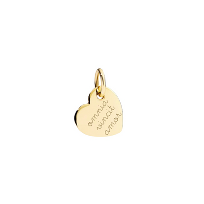 ciondolo con cuore personalizzato, ciondolo a forma di cuore, ciondolo a forma di cuore in argento 925, ciondolo a forma di cuore dorato, ciondolo personalizzabile a forma di cuore, ciondolo oro personalizzabile per collana, ciondolo per bracciale dorato, ciondolo dorato in argento 925 da personalizzare, ciondolo argento 925 frase personalizzabile, pendente dorato per braccialetto, pendente in argento 925 oro per collana, ciondolo oro con scritta omnia vincit amor